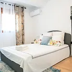 Laura Campanar Apartamento Valencia