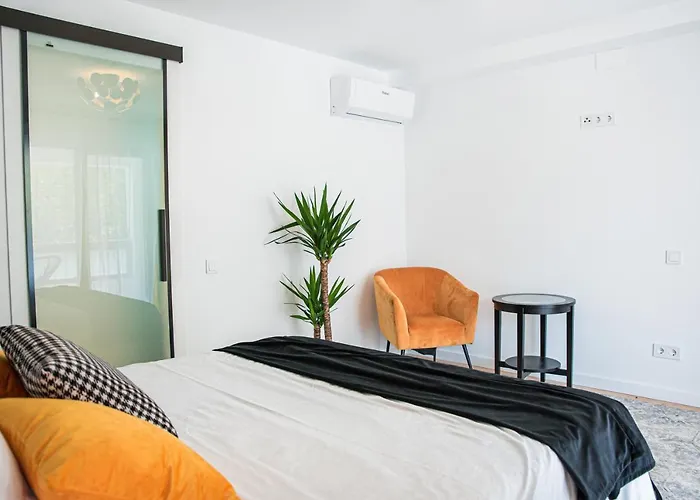 Apartman Laura Campanar *